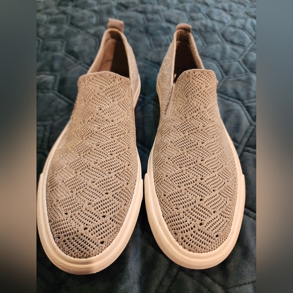 Silver BlowFish Malibu Shoes - Picture 1 of 7